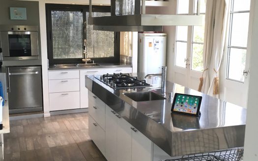 Estancia Q2. Casa con Mucho Diseño e Impresionantes Vistas