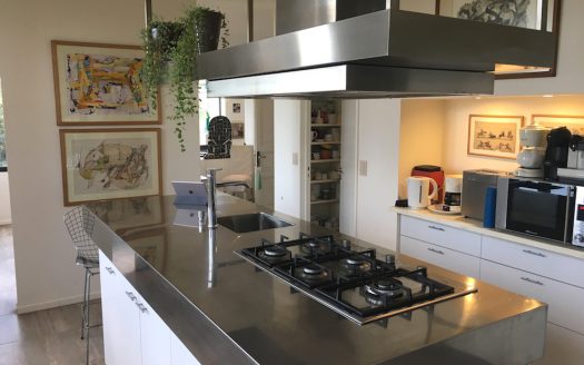 Estancia Q2. Casa con Mucho Diseño e Impresionantes Vistas