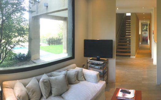 Estancia Q2. Casa con Mucho Diseño e Impresionantes Vistas