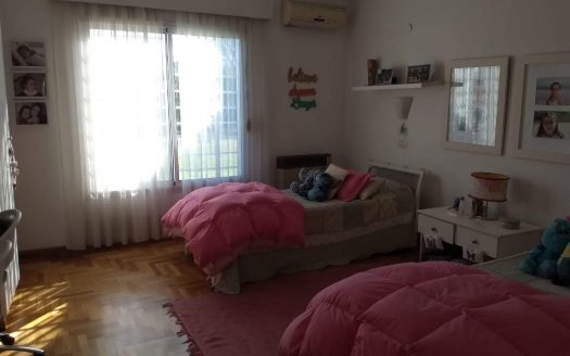 Villa Allende Golf – Excelente propiedad con gran parque