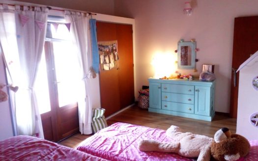 Villa Allende Golf. Gran casa con hermoso parque y pileta