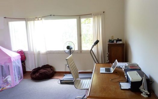 Villa Allende Golf. Gran casa con hermoso parque y pileta