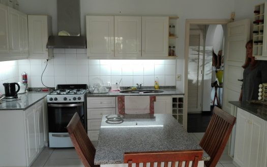 Villa Allende Golf. Hermosa casa con gran parque