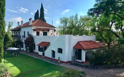 Potrerillo de Larreta. Terreno sobre el golf